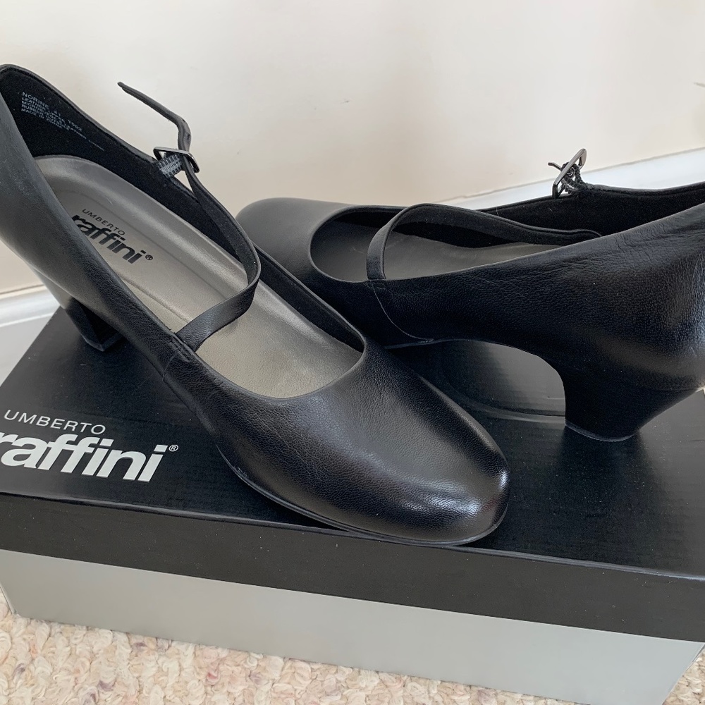 Size 10 black low Mary Jane heels NEVER WORN